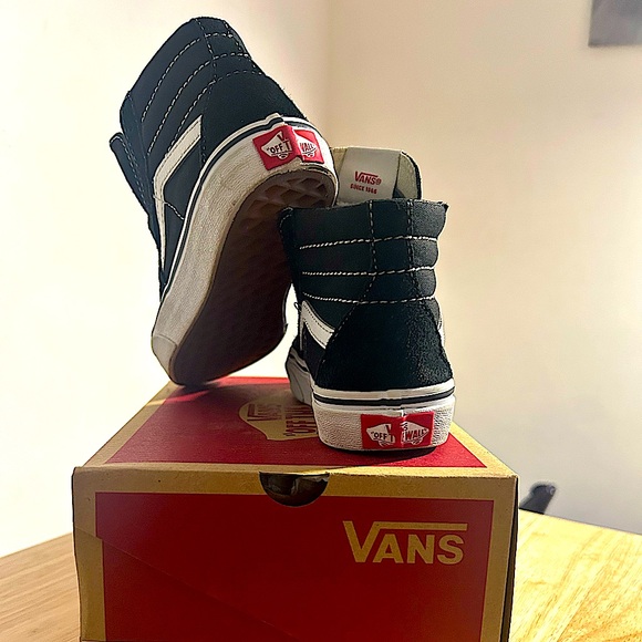 Vans Kids Sk8-Hi Black and White High-Top Sneakers - Picture 2 of 3